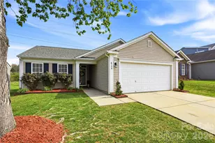 6714 Wicked Oak Ln, Charlotte, NC 28216 - Photo 1