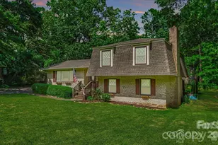 121 Pelham Ln, Fort Mill, SC 29715 - Photo 1