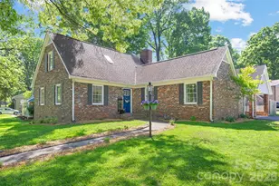 3400 Erinbrook Ln, Charlotte, NC 28215 - Photo 1