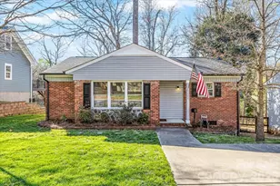 4922 Valley Stream Rd, Charlotte, NC 28209 - Photo 1