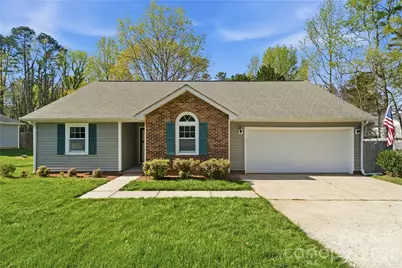 2909 Oakcroft Drive, Matthews, NC 28105 - Photo 1