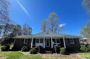 2359 13th St Dr NE, Hickory, NC 28601 - Photo 1