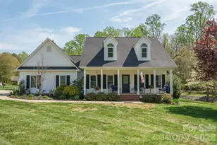 408 Mooreland Dr NE, Conover, NC 28613 - Photo 1