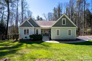 1916 Laurel Park Hwy, Hendersonville, NC 28739 - Photo 1