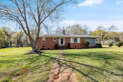 116 Crest Street, Mount Holly, NC 28120 - Photo 1