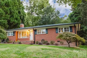 4920 Raymond Pl, Charlotte, NC 28205 - Photo 1