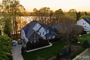220 Woodwinds Dr, Mount Holly, NC 28120 - Photo 1