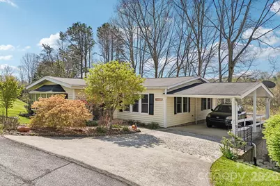 200 Cranbrook Circle, Hendersonville, NC 28792 - Photo 1