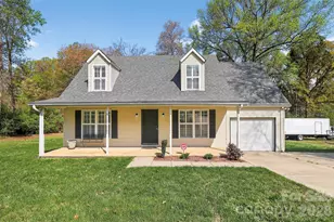 612 Flowe Dr, Charlotte, NC 28213 - Photo 1