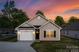 5541 Manning Rd, Charlotte, NC 28269 - Photo 1