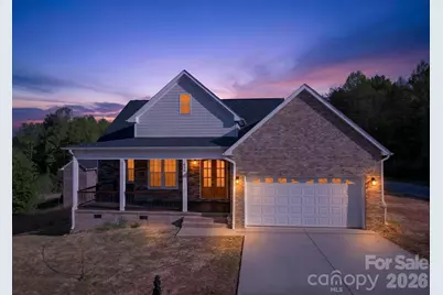 416 Whitmore Street SE, Lenoir, NC 28645 - Photo 1