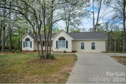 123 General Pemberton Street, Stanley, NC 28164 - Photo 1
