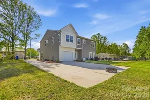 19429 S Hill St, Cornelius, NC 28031 - Photo 1