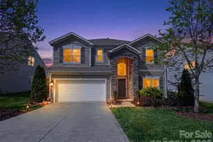10307 Dominion Village Dr, Charlotte, NC 28269 - Photo 1