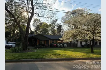 1715 Merry Oaks Road, Charlotte, NC 28205 - Photo 1