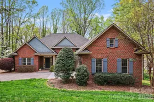 352 Hunting Ridge Ln, Shelby, NC 28150 - Photo 1