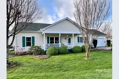 194 Beechnut Drive, Hendersonville, NC 28739 - Photo 1