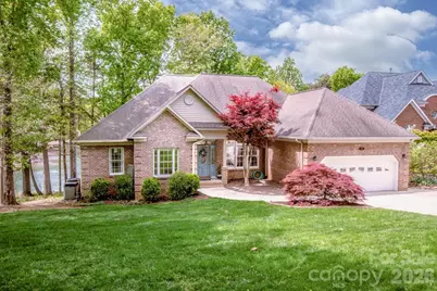 239 Pinnacle Shores Drive, Mooresville, NC 28117 - Photo 1