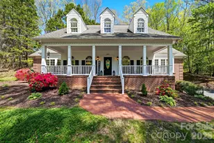 401 Stonecroft Dr, Lenoir, NC 28645 - Photo 1