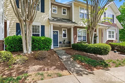 8418 Chaceview Court, Charlotte, NC 28269 - Photo 1