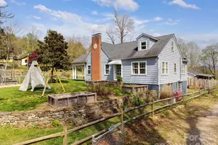 318 Stonewall Ave, Swannanoa, NC 28778 - Photo 1
