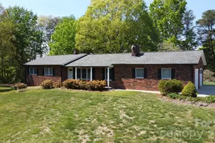 1320 Havenwood Dr, Morganton, NC 28655 - Photo 1