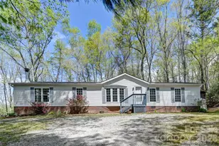 98 Fork Ridge Ln, Hendersonville, NC 28792 - Photo 1