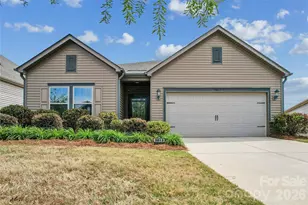 3013 Striped Maple Ct, Charlotte, NC 28215 - Photo 1