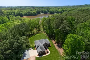 8810 Windygap Rd, Charlotte, NC 28278 - Photo 1