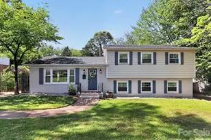 3025 Dunaire Dr, Charlotte, NC 28205 - Photo 1