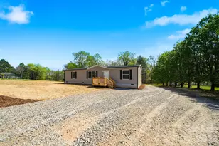 810 Vinearden Rd, Morganton, NC 28655 - Photo 1