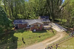 409 Walnut Pl NE, Lenoir, NC 28645 - Photo 1