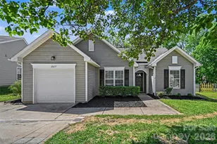 2617 Forest Grove Ct, Charlotte, NC 28269 - Photo 1