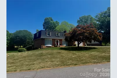 3740 6th Street NE, Hickory, NC 28601 - Photo 1