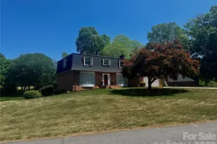 3740 6th St NE, Hickory, NC 28601 - Photo 1