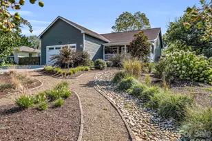 11 N Pershing Rd, Asheville, NC 28805 - Photo 1