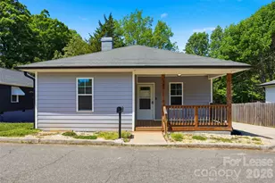 546 Baltimore Dr, Cramerton, NC 28032 - Photo 1