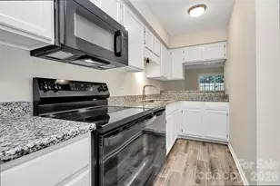 703 Heritage Pkwy, Fort Mill, SC 29715 - Photo 1