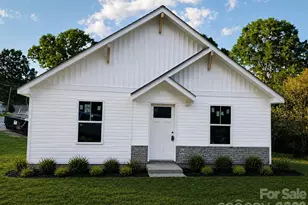 1034 Walnut St, Albemarle, NC 28001 - Photo 1