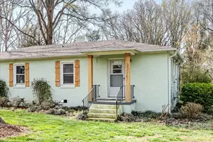 5711 Oak Dr, Charlotte, NC 28216 - Photo 1