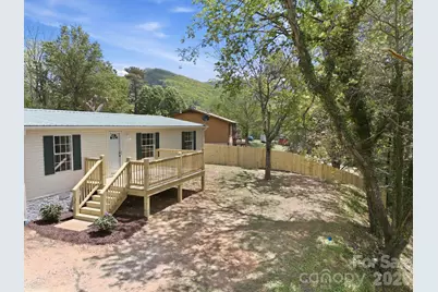 39 Upper Moffitt Road, Asheville, NC 28805 - Photo 1