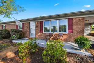 184 Edgegreen Ct, Taylorsville, NC 28681 - Photo 1