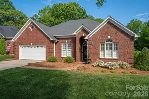 1634 Elkhart Cir, Gastonia, NC 28054 - Photo 1