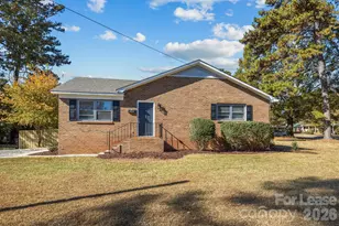 1853 Lakedell Dr, Charlotte, NC 28215 - Photo 1