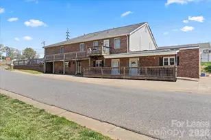 300 E Gold St, Kings Mountain, NC 28086 - Photo 1