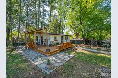 1737 Shano Drive, Hendersonville, NC 28791 - Photo 1