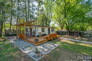 1737 Shano Dr, Hendersonville, NC 28791 - Photo 1