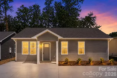 1294 18th Street NE, Hickory, NC 28601 - Photo 1