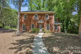 9701 Enid Ln, Matthews, NC 28105 - Photo 1