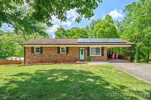 2060 Barringer Cir, Newton, NC 28658 - Photo 1